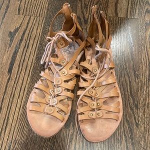 Tan Sandals Size 37